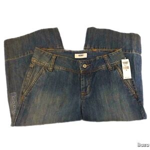 NWT - Denim Capri Wide Leg Women Size 4 Old Navy